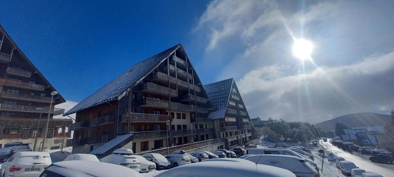 Superbesse Appartement 4-6 Pers. 2 Ch. Dans Residence 3 Etoile Avec Piscine Bagian luar foto